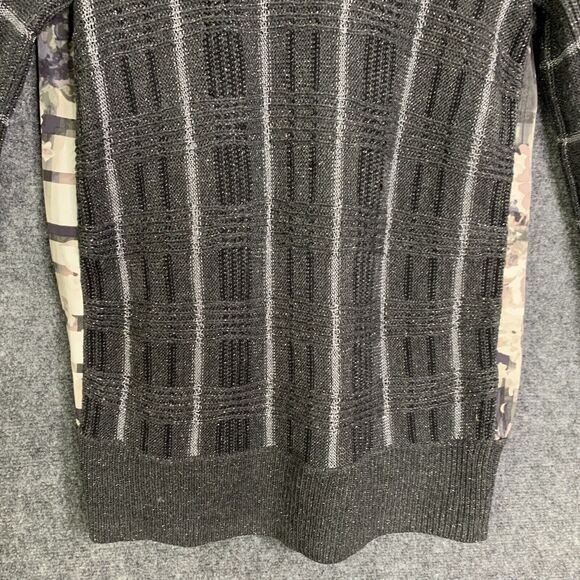 Simply Vera Wang Sweater Top Women Size XS Knit Front Silky Back Gray White - Picture 3 of 16